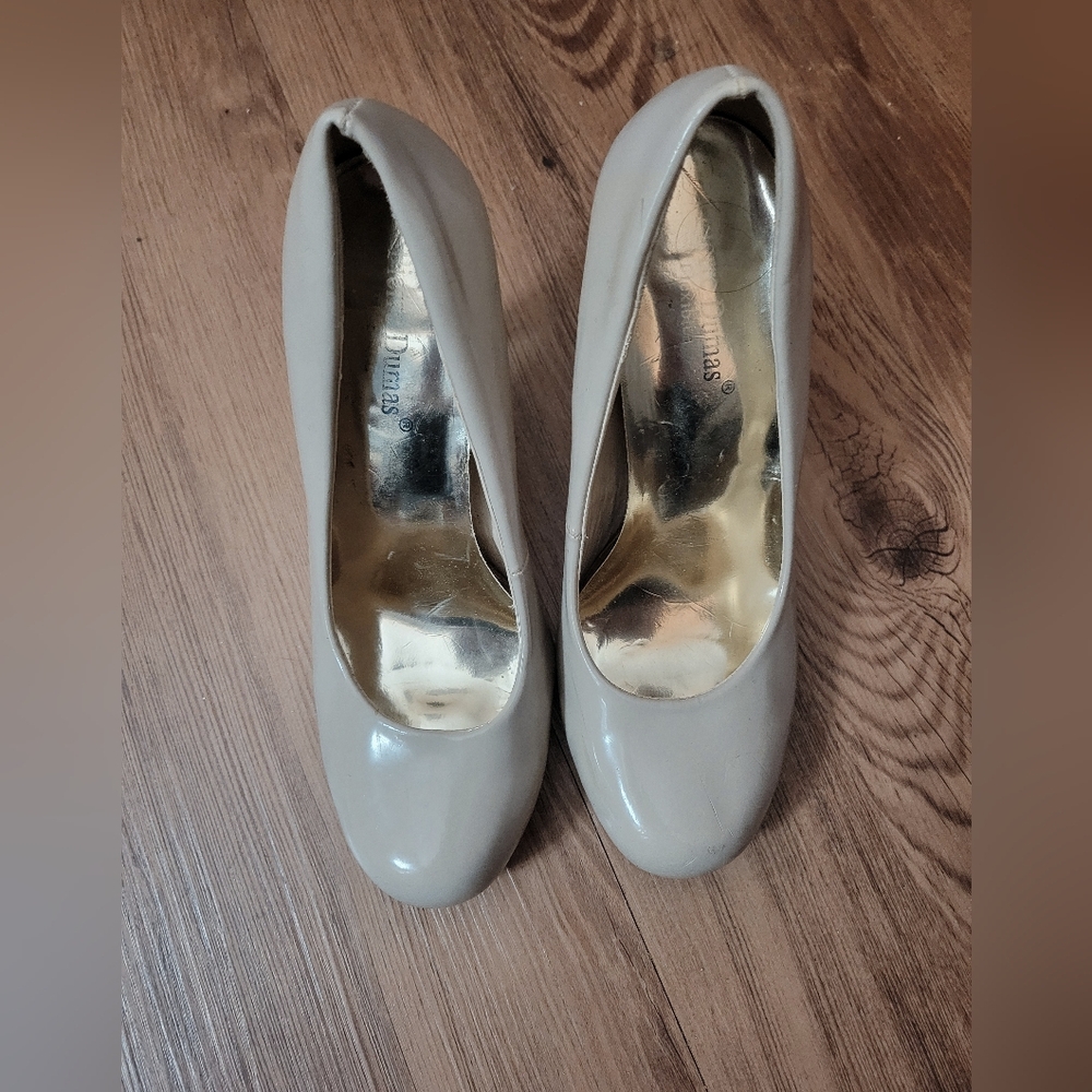 Pierre Dumas Cream Heels
